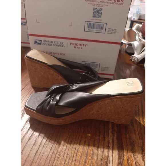 New Size 9 Time and Tru Black Cork Open Toe Platform Wedge High Heel Shoes - Picture 4 of 6